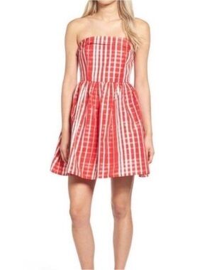 Vineyard Vines Strapless Red & White Gingham Fit-and-Flare Dress Size 8